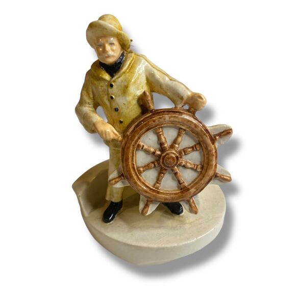 1966 Sebastian Miniatures Figurine The Skipper 4" - Picture 1 of 6